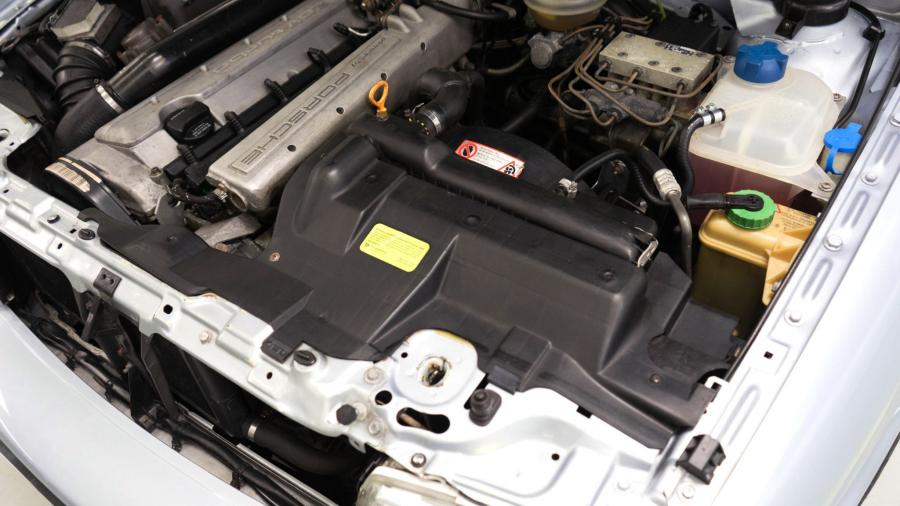 Моторный отсек Audi RS2 (8C, B4) 1994 года  (EU) (фото 132 из 150)